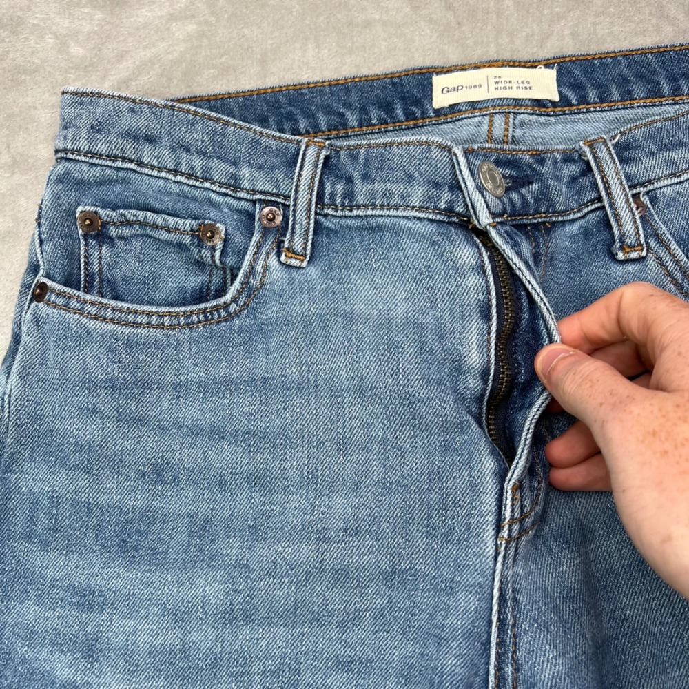 Gap 1969 Wide-Leg High Rise Jeans Womens 28 Blue Medium Wash Raw Frayed Hem - Picture 4 of 16